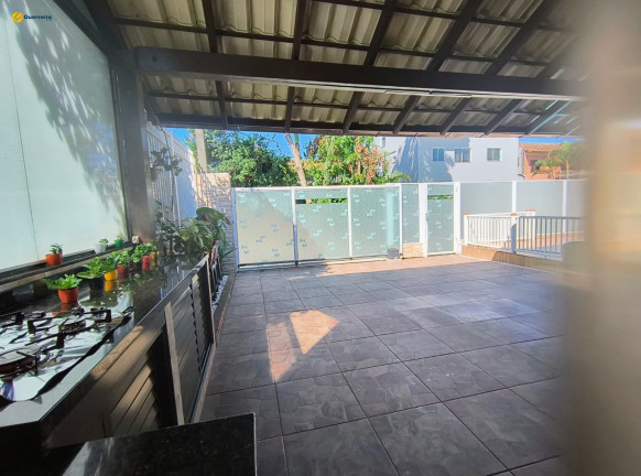 Imagem Casa com 3 Quartos à Venda, 247 m² em Cachoeira Do Bom Jesus - Florianópolis