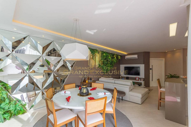 Imagem Apartamento com 3 Quartos à Venda, 128 m² em Centro - Balneário Camboriú