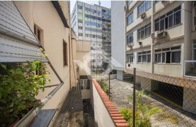 Imagem Apartamento com 2 Quartos à Venda, 61 m² em Copacabana - Rio De Janeiro