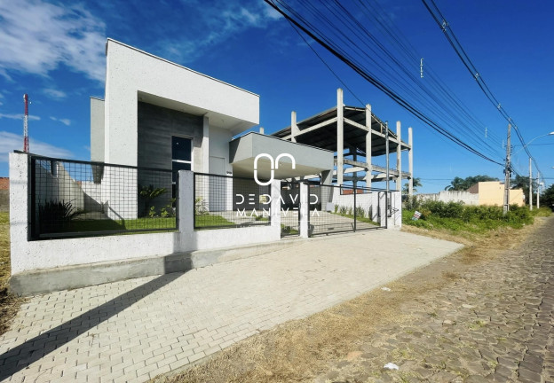 Casa com 3 Quartos à Venda, 175 m² em Camobi - Santa Maria