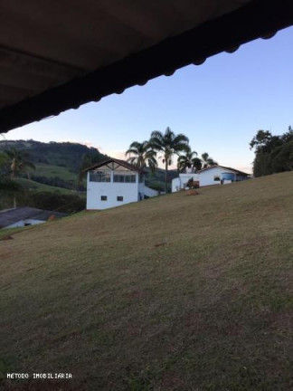 Imagem Apartamento com 8 Quartos à Venda, 3.000 m² em Centro - Camanducaia