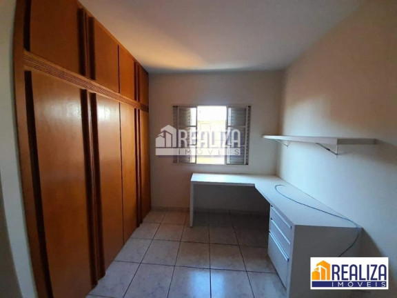 Imagem Sobrado com 4 Quartos à Venda, 170 m² em Nossa Senhora Da Abadia - Uberaba Imagem Sobrado com 4 Quartos à Venda, 170 m² em Nossa Senhora Da Abadia - Uberaba
