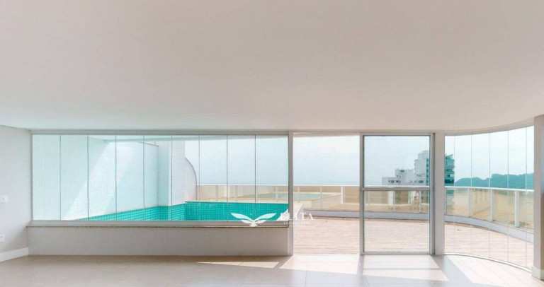 Imagem Cobertura com 4 Quartos à Venda, 276 m² em Cabeçudas - Itajaí