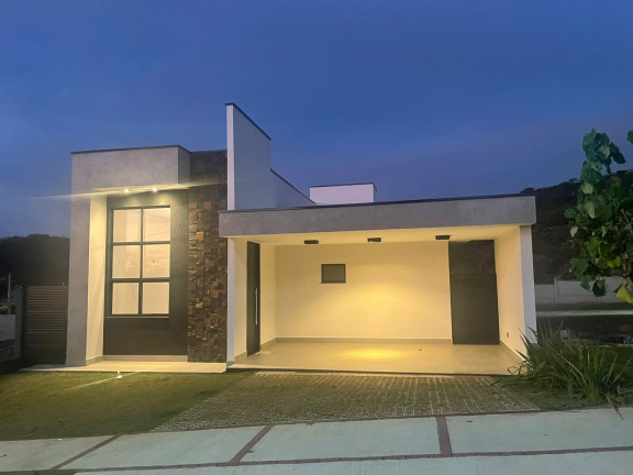 Casa com 3 Quartos à Venda, 160 m² em Monte Belo - Taubaté
