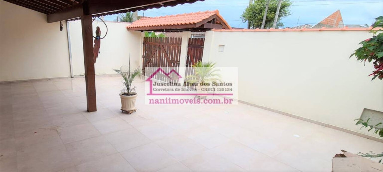 Imagem Casa com 3 Quartos à Venda, 300 m² em Caraguatatuba