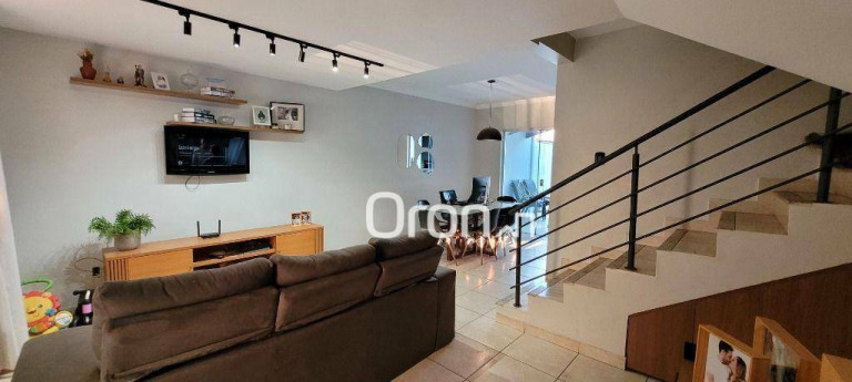 Imagem Sobrado com 3 Quartos à Venda, 115 m² em Jardim Monte Serrat - Aparecida De Goiânia