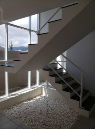 Imagem Casa com 4 Quartos à Venda, 167 m² em Horto Santo Antonio - Jundiaí Imagem Casa com 4 Quartos à Venda, 167 m² em Horto Santo Antonio - Jundiaí