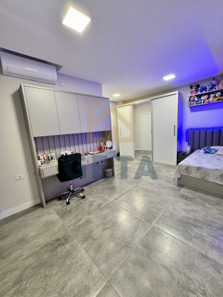 Imagem Sobrado com 2 Quartos à Venda, 167 m² em Rio Pequeno - Camboriú Imagem Sobrado com 2 Quartos à Venda, 167 m² em Rio Pequeno - Camboriú