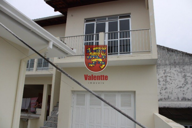 Imagem Casa com 2 Quartos à Venda,  em Capoeiras - Florianópolis