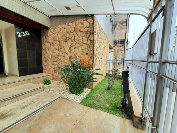 Imagem Apartamento com 3 Quartos à Venda, 130 m²