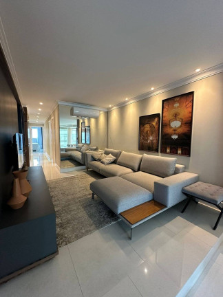 Apartamento com 3 Quartos à Venda, 130 m² em Meia Praia - Itapema