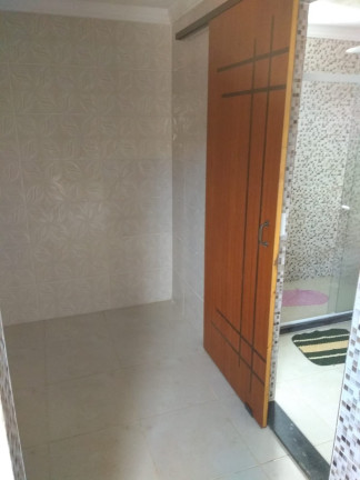 Imagem Imóvel com 4 Quartos à Venda, 2.000 m² Imagem Imóvel com 4 Quartos à Venda, 2.000 m²