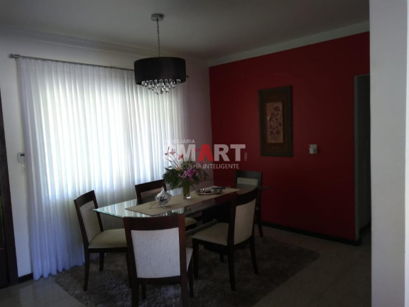 Imagem Casa com 3 Quartos à Venda, 289 m² em Centro - Guaramirim Imagem Casa com 3 Quartos à Venda, 289 m² em Centro - Guaramirim