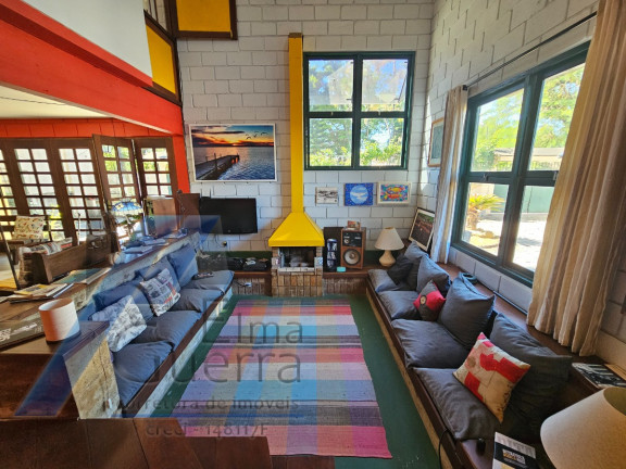 Imagem Casa com 5 Quartos à Venda, 196 m² em Centro - Ubatuba Imagem Casa com 5 Quartos à Venda, 196 m² em Centro - Ubatuba