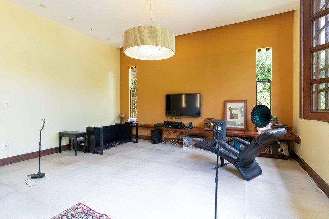 Imagem Casa com 4 Quartos à Venda, 365 m² em Piratininga - Niterói Imagem Casa com 4 Quartos à Venda, 365 m² em Piratininga - Niterói