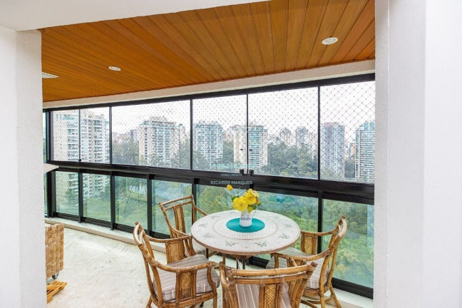 Imagem Apartamento com 3 Quartos à Venda, 215 m² em Panamby - São Paulo Imagem Apartamento com 3 Quartos à Venda, 215 m² em Panamby - São Paulo