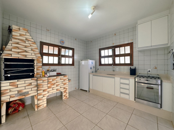 Imagem Casa com 4 Quartos à Venda, 244 m² em Ingleses Do Rio Vermelho - Florianópolis