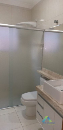 Imagem Sobrado com 3 Quartos à Venda, 198 m² em Condomínio Maracanã - Santo André