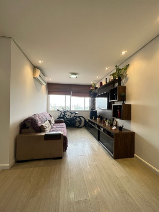 Imagem Apartamento com 3 Quartos à Venda, 65 m² em Vila Ipiranga - Porto Alegre