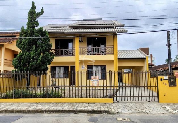 Imagem Sobrado com 4 Quartos à Venda, em Guanabara - Joinville Imagem Sobrado com 4 Quartos à Venda, em Guanabara - Joinville