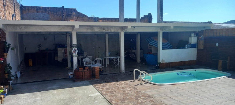 Imagem Casa com 3 Quartos à Venda, 150 m² em Forquilhinha - São José Imagem Casa com 3 Quartos à Venda, 150 m² em Forquilhinha - São José