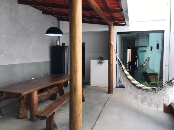 Imagem Casa com 2 Quartos à Venda, 200 m² em Icaivera - Contagem