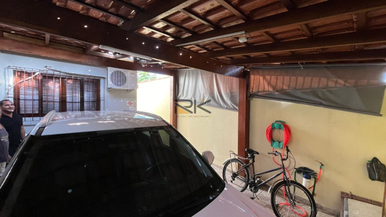 Imagem Sobrado com 5 Quartos à Venda, 208 m² em Barra Da Lagoa - Ubatuba