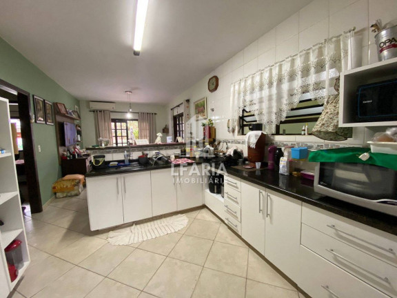 Imagem Casa com 3 Quartos à Venda, 159 m² em Brasilia - Itapoá