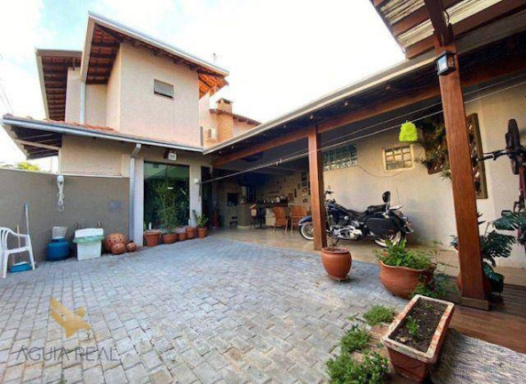 Imagem Sobrado com 4 Quartos à Venda, 172 m² em Chácara Cachoeira - Campo Grande Imagem Sobrado com 4 Quartos à Venda, 172 m² em Chácara Cachoeira - Campo Grande