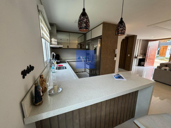 Imagem Casa com 3 Quartos à Venda, 200 m² em Cachoeira - Curitiba