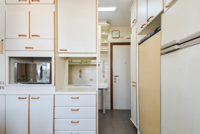 Imagem Apartamento com 4 Quartos à Venda, 246 m² em Pinheiros - São Paulo Imagem Apartamento com 4 Quartos à Venda, 246 m² em Pinheiros - São Paulo