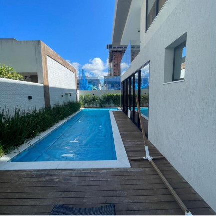 Imagem Casa com 5 Quartos à Venda, 360 m² em Buraquinho - Lauro De Freitas Imagem Casa com 5 Quartos à Venda, 360 m² em Buraquinho - Lauro De Freitas