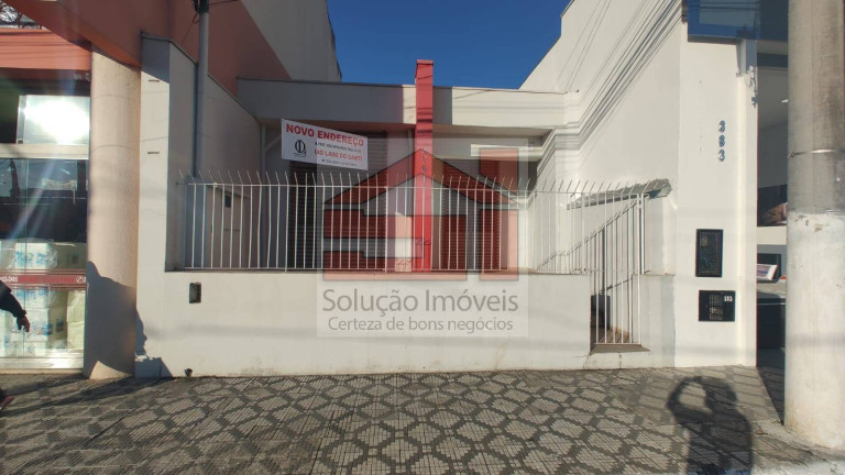 Casa com 2 Quartos para Alugar,  em Centro - Caçapava