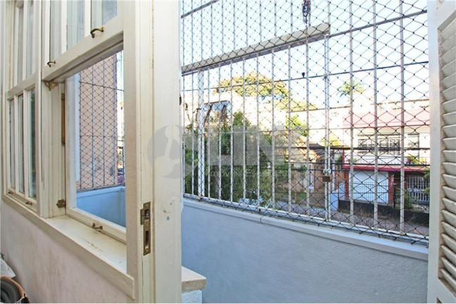 Imagem Apartamento com 2 Quartos à Venda, 68 m² em Santo Antônio - Porto Alegre Imagem Apartamento com 2 Quartos à Venda, 68 m² em Santo Antônio - Porto Alegre