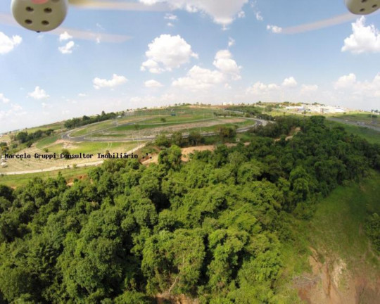 Imagem Terreno à Venda, 393 m² em Buru - Salto Imagem Terreno à Venda, 393 m² em Buru - Salto