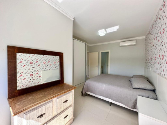 Imagem Casa com 5 Quartos à Venda, 330 m² em -- - Capao Da Canoa Imagem Casa com 5 Quartos à Venda, 330 m² em -- - Capao Da Canoa