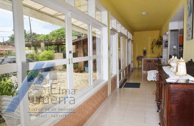 Imagem Casa com 9 Quartos à Venda, 600 m² em Jardim Samambaia - Ubatuba