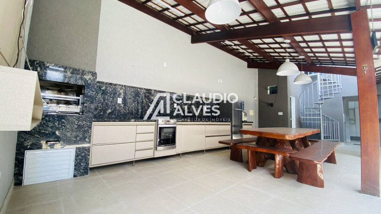 Casa de Condomínio com 4 Quartos para Alugar, 280 m² em Parque Ipê - Feira De Santana