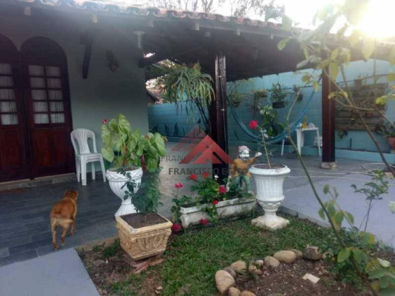 Casa com 3 Quartos à Venda, 145 m² em Itaipu - Niterói