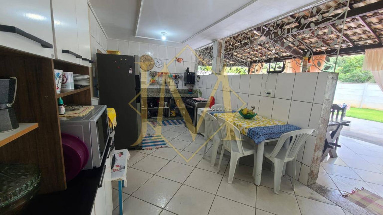 Imagem Casa com 3 Quartos à Venda, 600 m² em Petrópolis - Timóteo