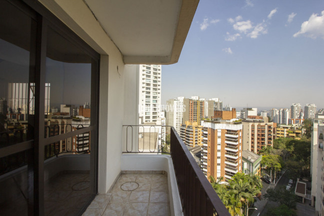Imagem Apartamento com 3 Quartos para Alugar, 230 m² em Panamby - São Paulo Imagem Apartamento com 3 Quartos para Alugar, 230 m² em Panamby - São Paulo