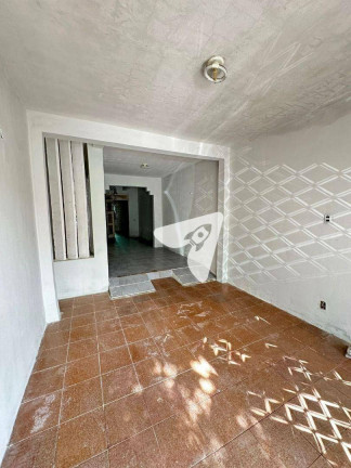 Imagem Casa com 5 Quartos à Venda, 211 m² em Centro - Fortaleza Imagem Casa com 5 Quartos à Venda, 211 m² em Centro - Fortaleza
