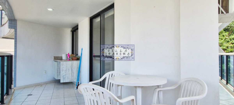 Imagem Apartamento com 1 Quarto à Venda, 66 m² em Copacabana - Rio De Janeiro Imagem Apartamento com 1 Quarto à Venda, 66 m² em Copacabana - Rio De Janeiro