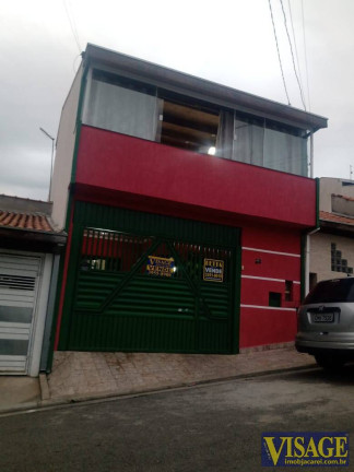 Sobrado com 2 Quartos à Venda,  em Jd. St. Marina - Jacareí