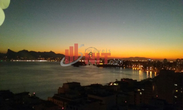 Imagem Apartamento com 2 Quartos à Venda, 76 m² em Icaraí - Niterói
