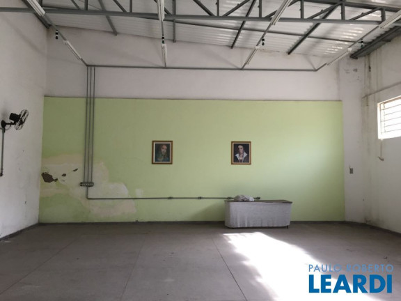 Sala Comercial à Venda, 532 m² em Vila Pires - Santo André