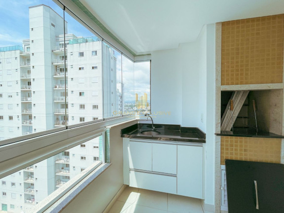Imagem Apartamento com 3 Quartos à Venda, 102 m² em Centro - Balneário Camboriú Imagem Apartamento com 3 Quartos à Venda, 102 m² em Centro - Balneário Camboriú