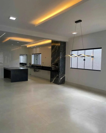 Imagem Casa com 4 Quartos à Venda, 290 m² em Jardim Vila Boa - Goiania