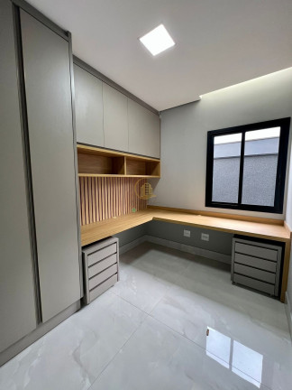 Imagem Casa com 3 Quartos à Venda, 240 m² em Quinta Do Golfe Jardins - São José Do Rio Preto Imagem Casa com 3 Quartos à Venda, 240 m² em Quinta Do Golfe Jardins - São José Do Rio Preto