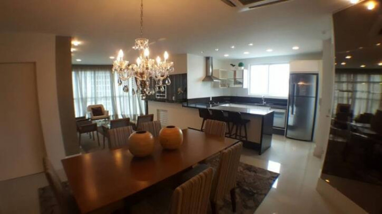 Imagem Apartamento com 3 Quartos à Venda, 137 m² em Centro - Balneário Camboriú Imagem Apartamento com 3 Quartos à Venda, 137 m² em Centro - Balneário Camboriú
